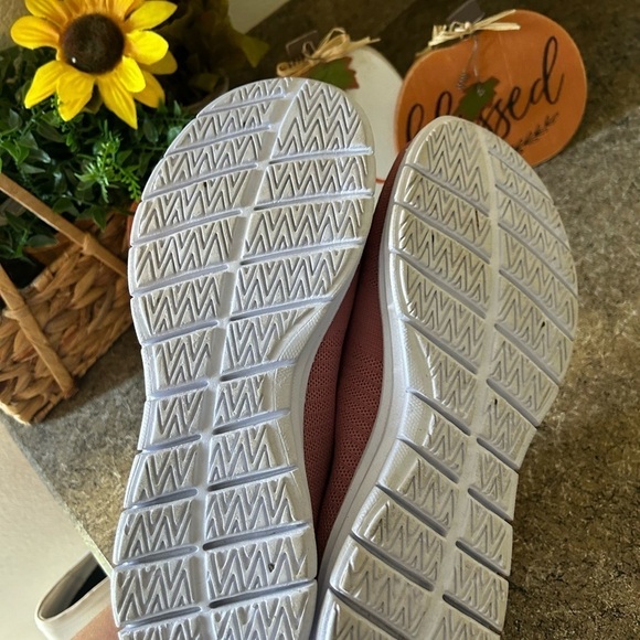 US polo ladies size 11 mob pink slip on comfort shoe - Picture 4 of 8